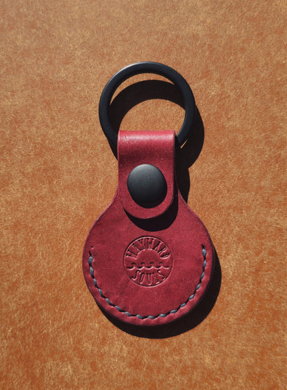 Leather Air Tag Holder | Mosto (Bordeaux stitch)